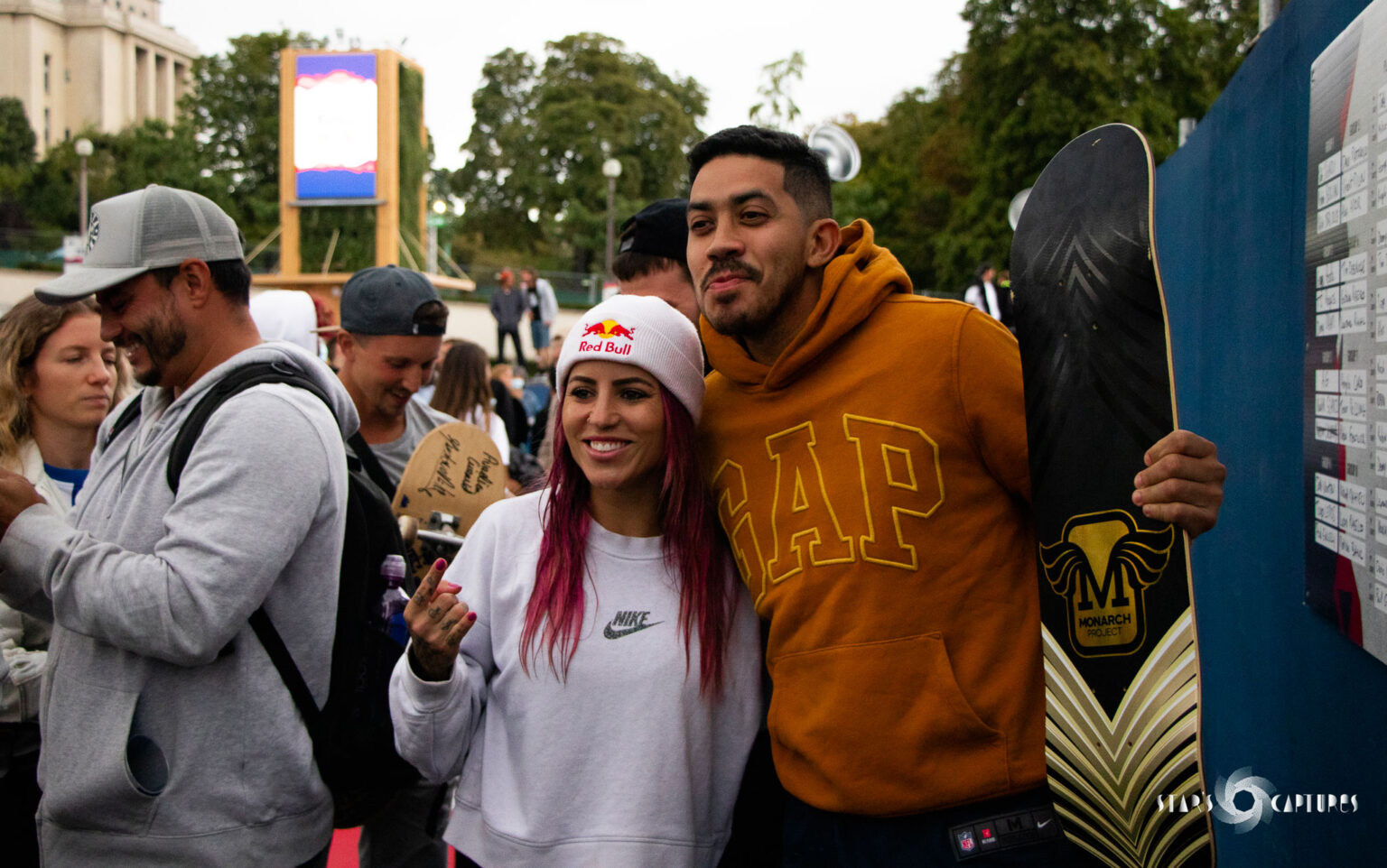 Laetitia Bufoni réalisant un 360 kickflip au-dessus d’un gap durant les Red Bull Conquest.